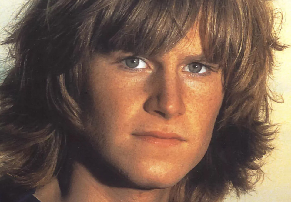 Närbild på ung man. Fotografi.